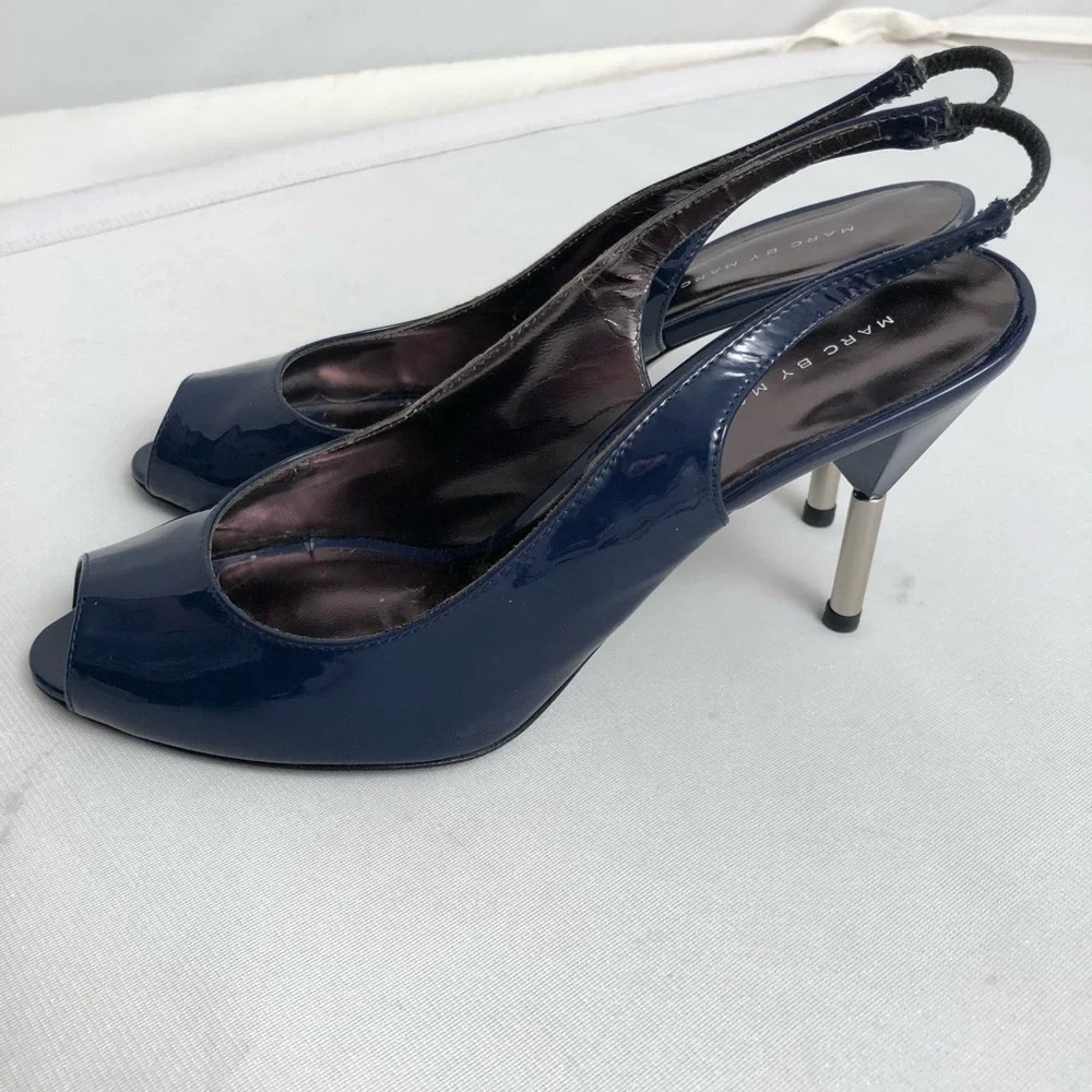 Marc by Marc Jacobs navy patent leather sling back shoes